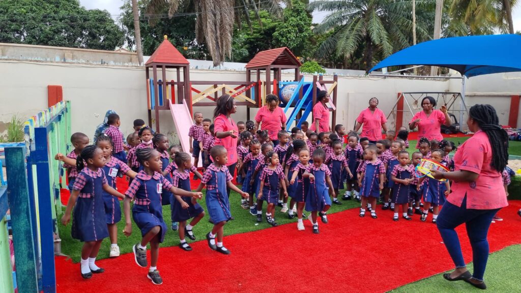 302802649_608198780753976_528430381495697399_n